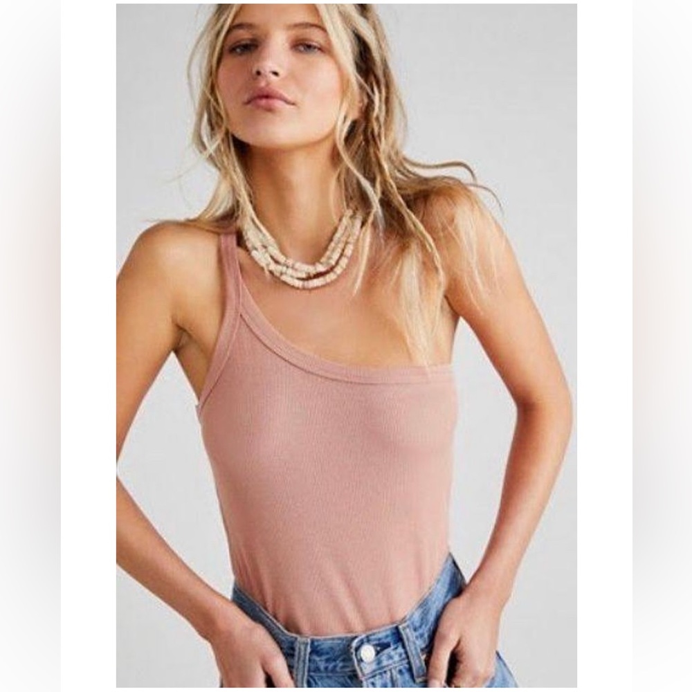 Free people one to watch tank in rose